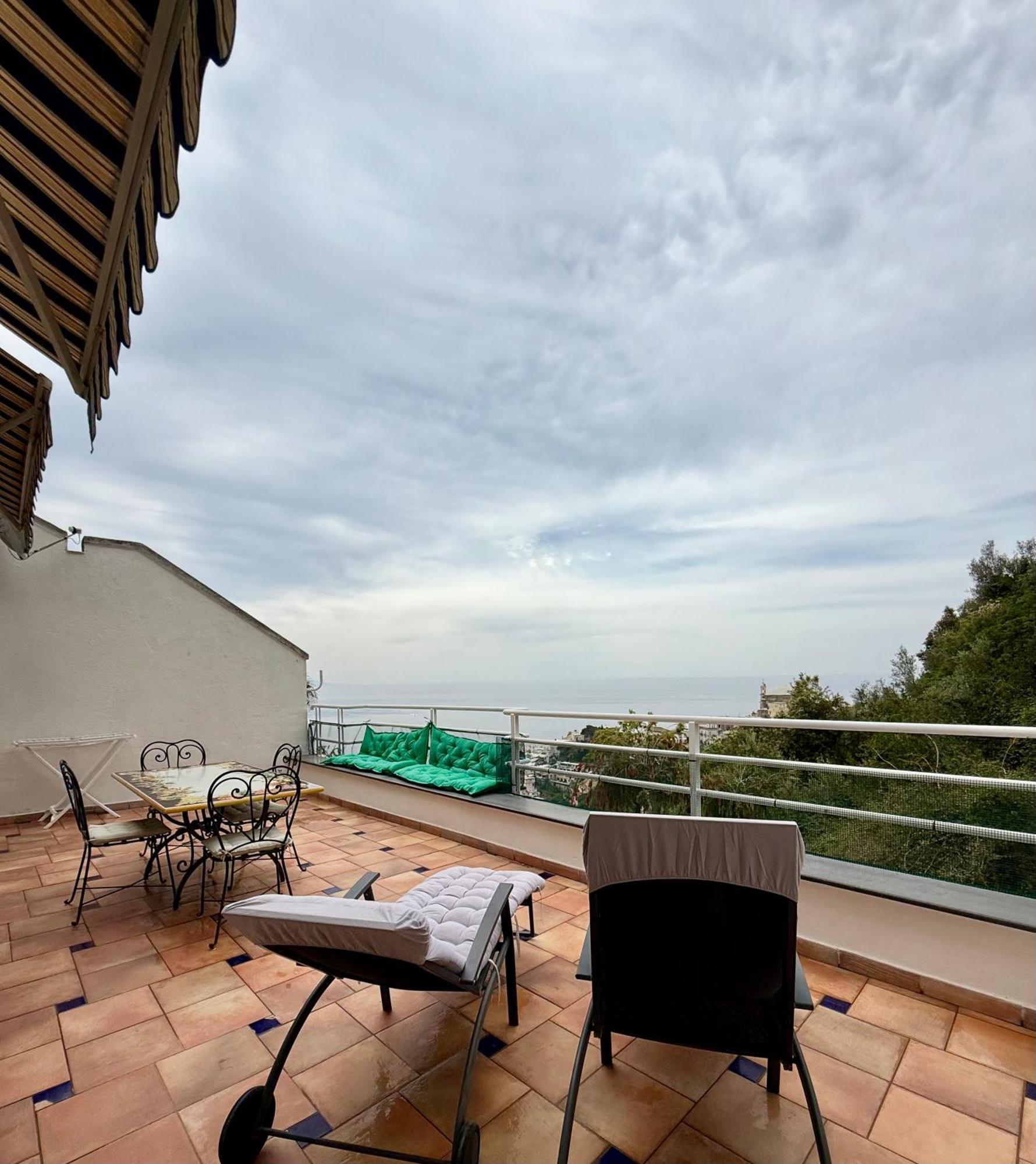Venus Apartment Positano Buitenkant foto