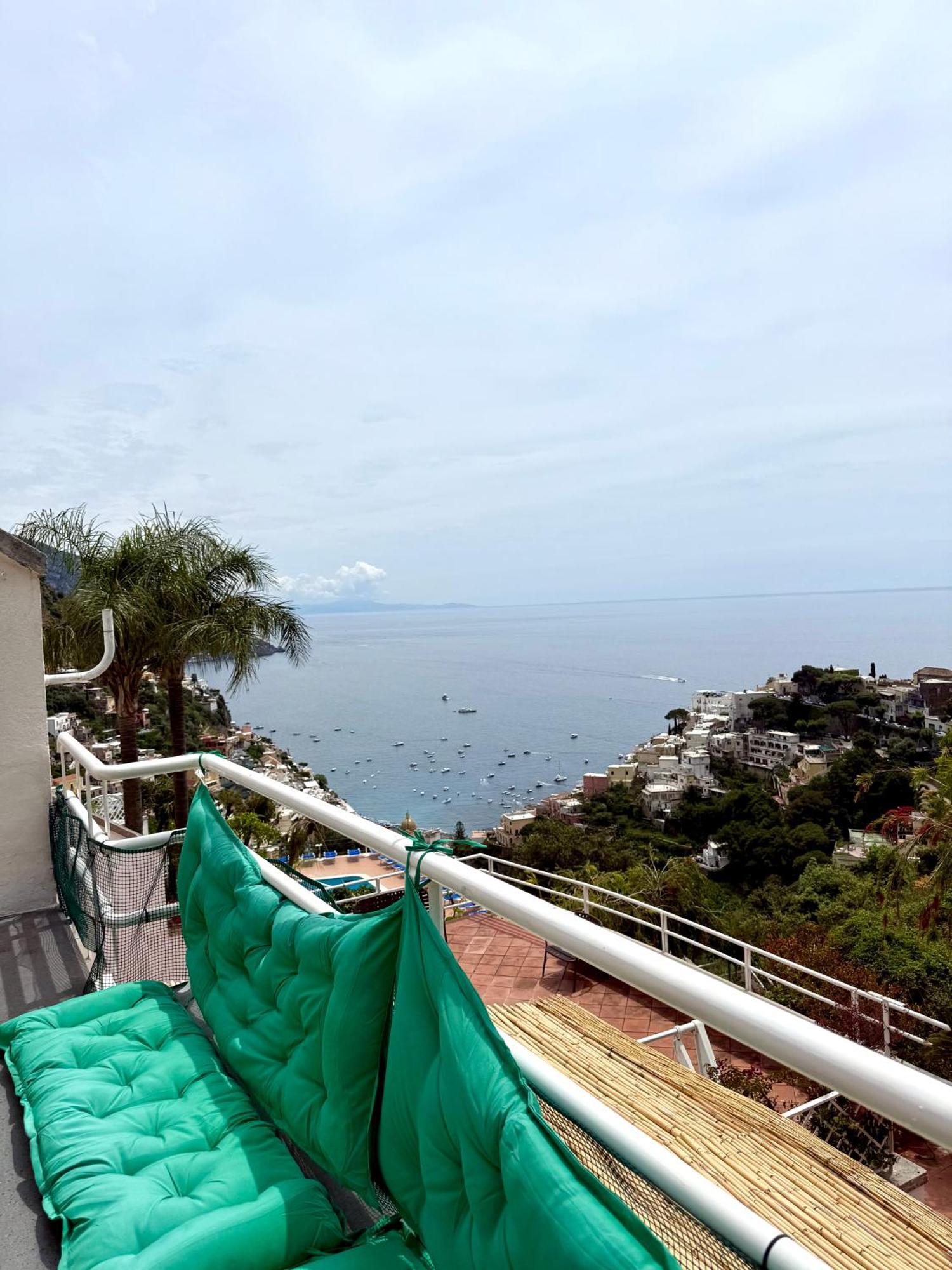Venus Apartment Positano Buitenkant foto