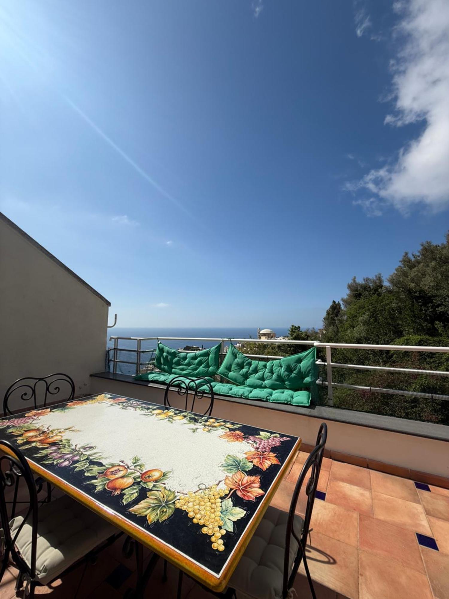 Venus Apartment Positano Buitenkant foto