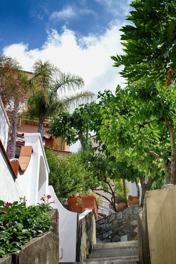 Venus Apartment Positano Buitenkant foto